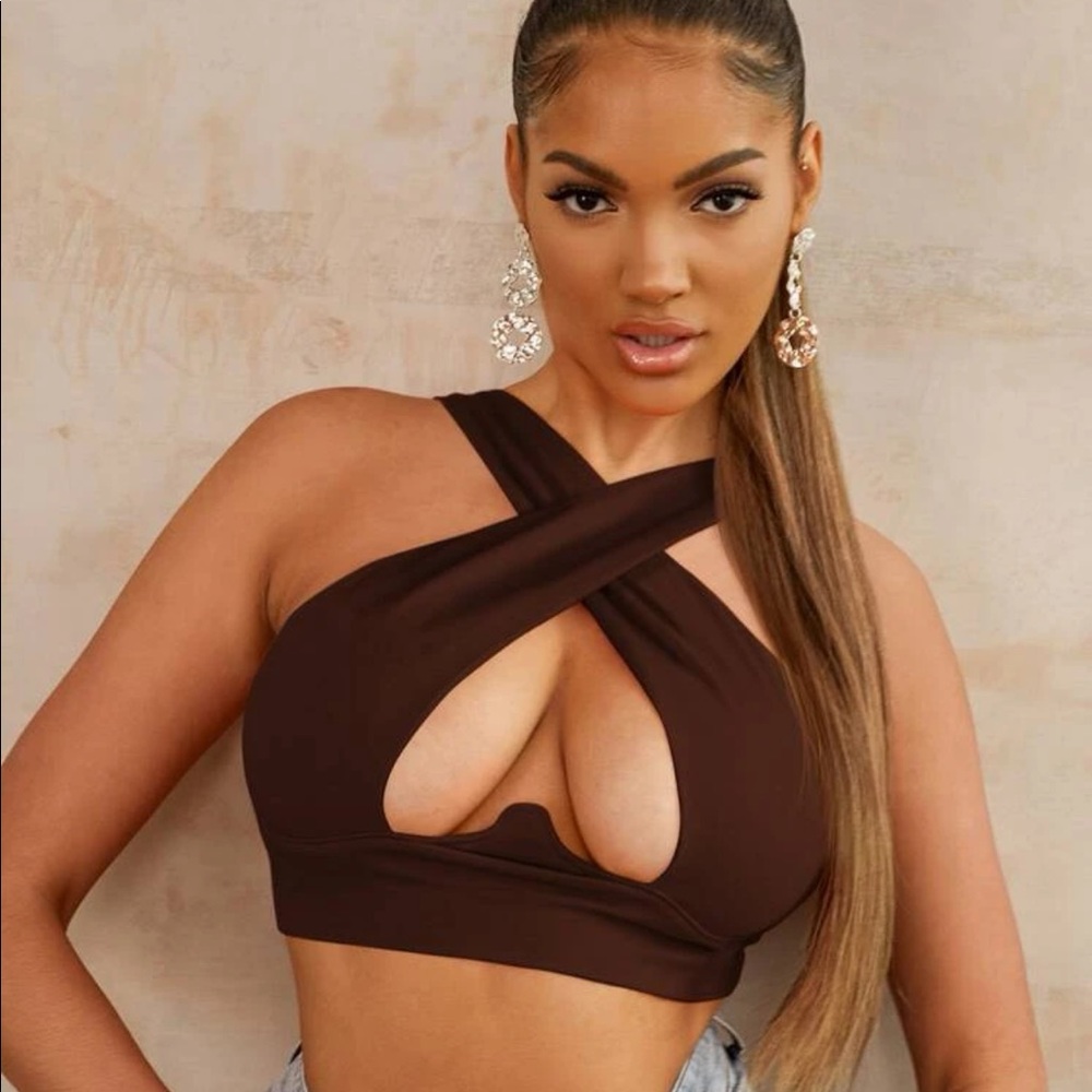Crisscross Cutout Crop-Top